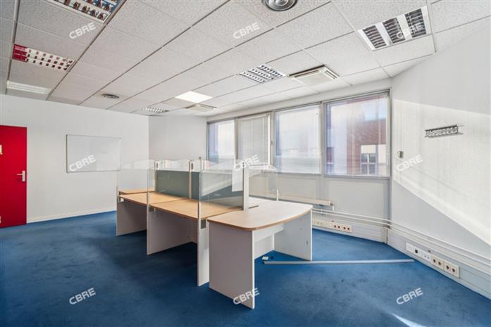 Bureau Location 93120 LA COURNEUVE