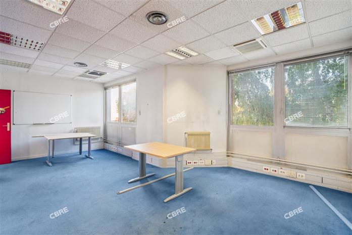 Bureau Location 93120 LA COURNEUVE