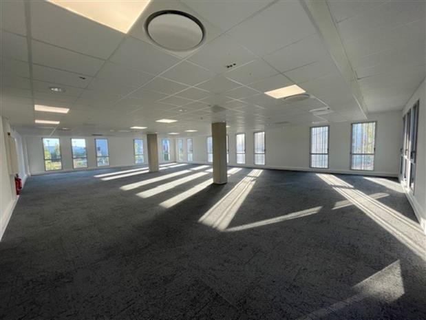 Bureau Vente/Location 44800 ST HERBLAIN 8 CHEMIN DE LA CHATTERIE