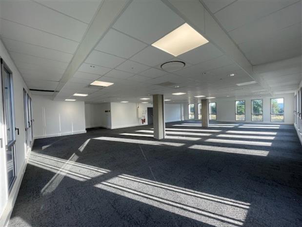 Bureau Vente/Location 44800 ST HERBLAIN 8 CHEMIN DE LA CHATTERIE