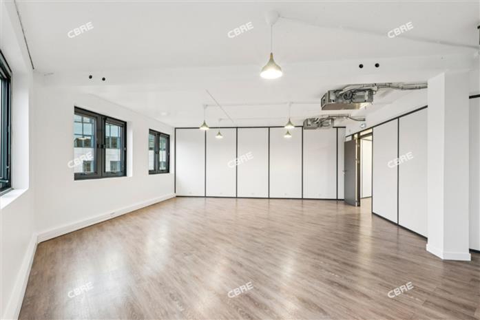 Bureau Location 94300 VINCENNES 8 COURS LOUIS LUMIERE