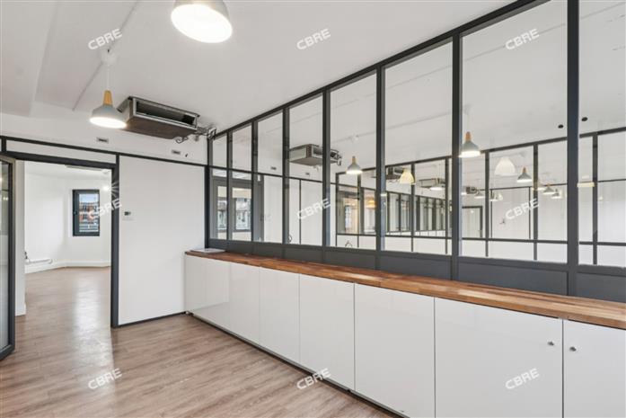 Bureau Location 94300 VINCENNES 8 COURS LOUIS LUMIERE