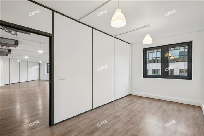 Bureau Location 94300 VINCENNES 8 COURS LOUIS LUMIERE