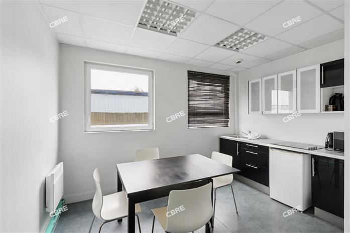 Local d'activités Location 92000 NANTERRE