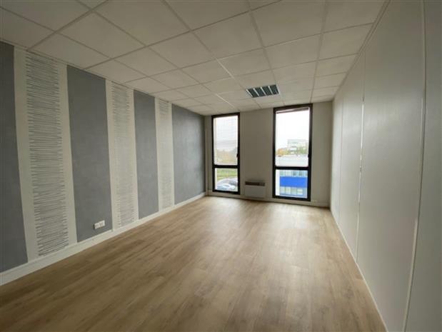 Bureau Vente/Location 35000 RENNES 11 RUE LOUIS KERAUTRET BOTMEL