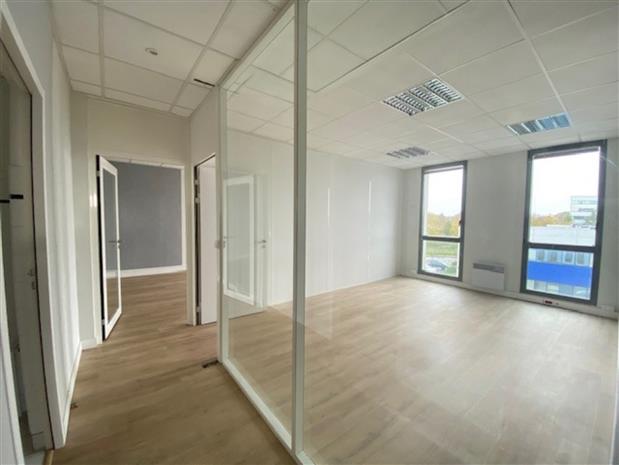 Bureau Vente/Location 35000 RENNES 11 RUE LOUIS KERAUTRET BOTMEL