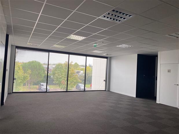 Bureau Location 69800 ST PRIEST 575-655 ALLEE DES PARCS