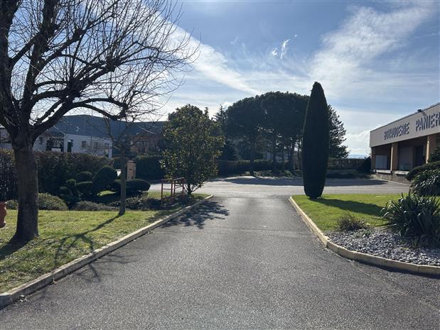 Local d'activités Location 69700 MONTAGNY