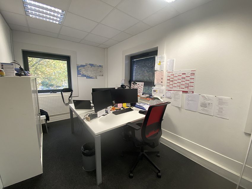 Bureau Location 35200 RENNES 12 AVENUE HENRI FREVILLE