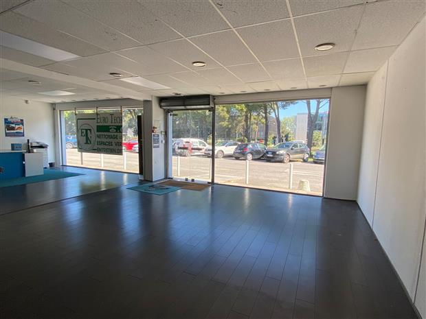 Commerce Location 34970 LATTES