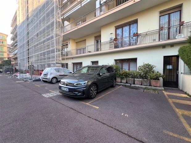 Bureau Location 06000 NICE