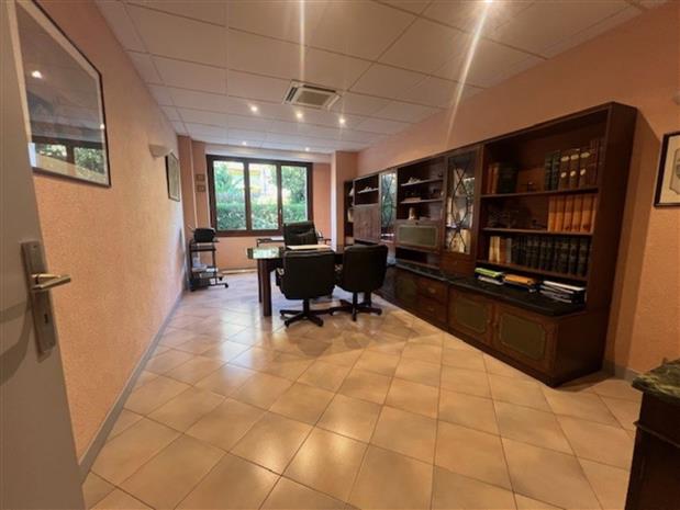 Bureau Location 06000 NICE