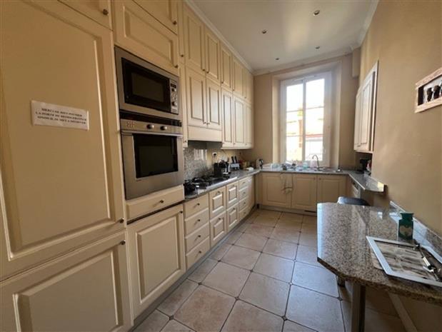 Bureau Location 06000 NICE