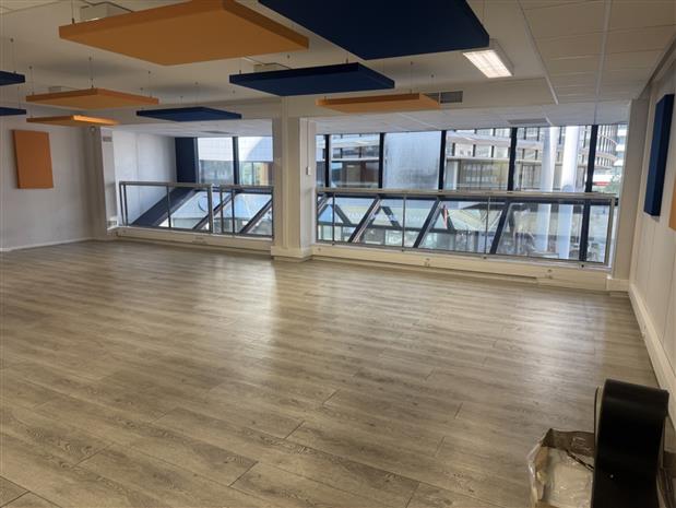 Bureau Location 06200 NICE