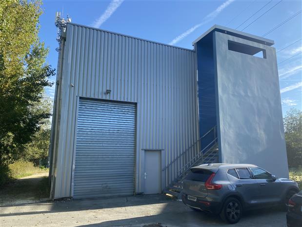 Local d'activités Location 33700 MERIGNAC