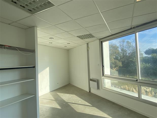 Local d'activités Location 33700 MERIGNAC