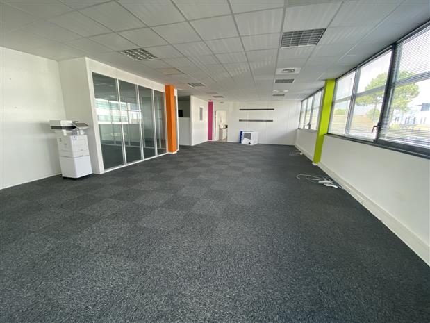 Bureau Location 33600 PESSAC 198 AVENUE DU HAUT LEVEQUE
