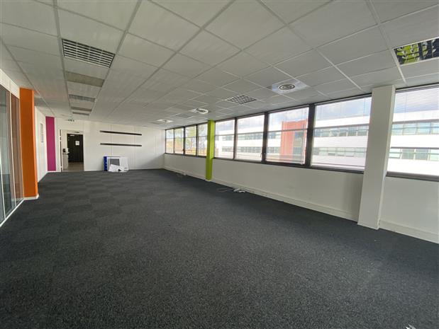 Bureau Location 33600 PESSAC 198 AVENUE DU HAUT LEVEQUE