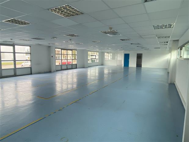 Local d'activités Location 33610 CESTAS