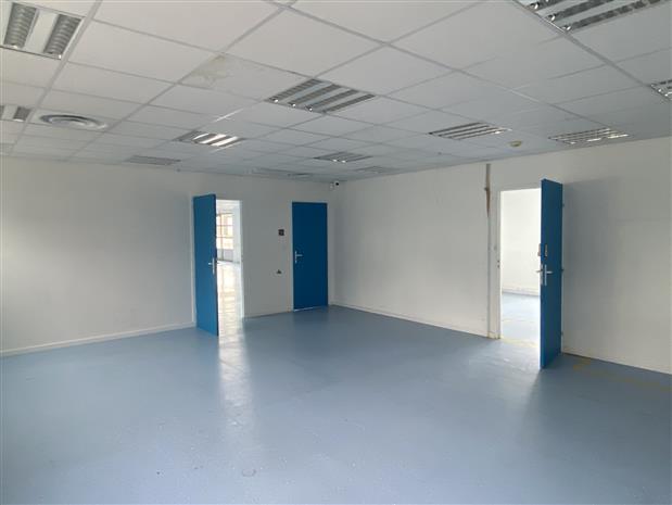 Local d'activités Location 33610 CESTAS