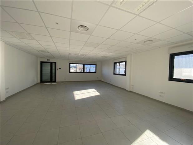 Local d'activités Location 13120 GARDANNE