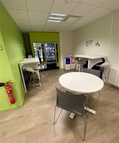 Bureau Location 33300 BORDEAUX 61 QUAI LAWTON