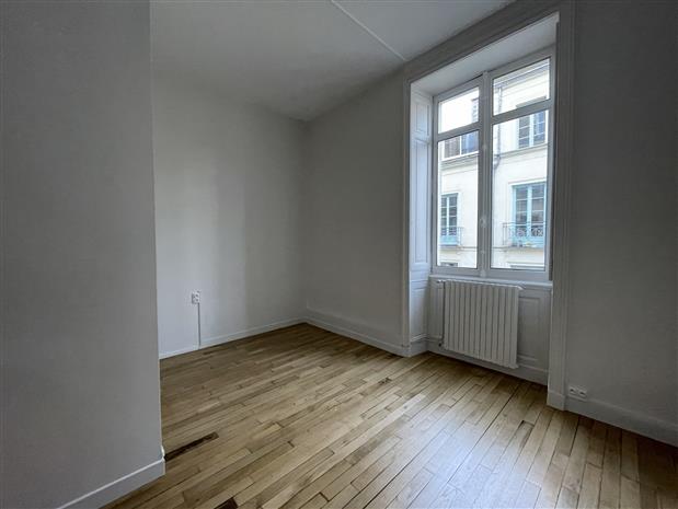 Bureau Location 44000 NANTES 1 RUE DU ROI ALBERT