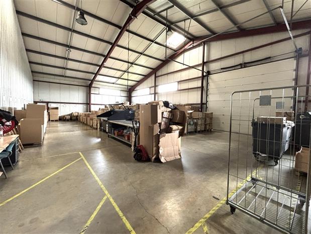 Local d'activités Vente 31410 NOE