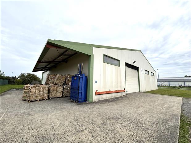 Local d'activités Vente 31410 NOE