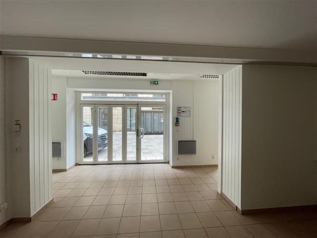 Bureau Location 33000 BORDEAUX 23 PARVIS DES CHARTRONS