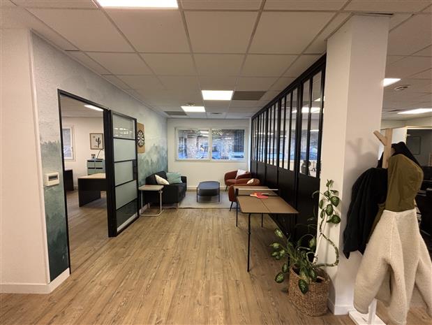 Bureau Location 13420 GEMENOS