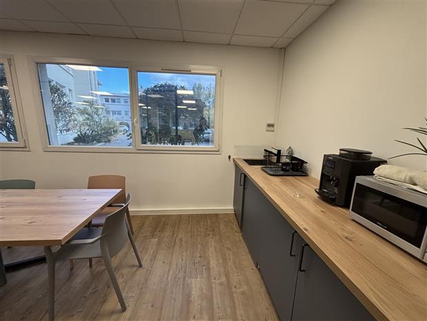 Bureau Location 13420 GEMENOS