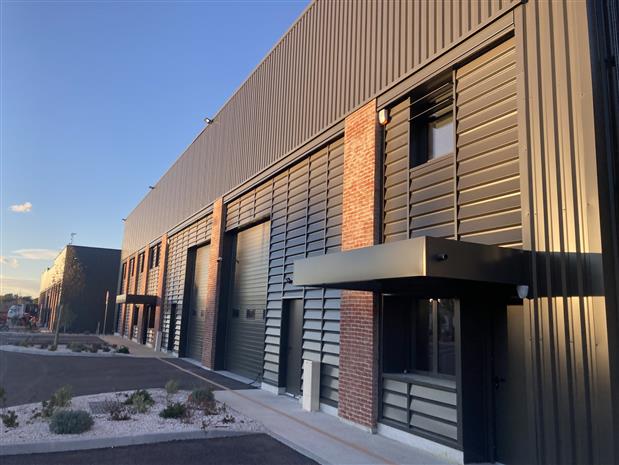 Local d'activités Vente 83870 SIGNES