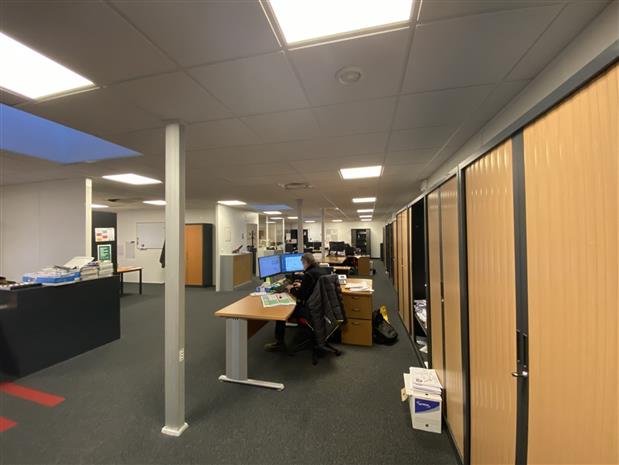 Bureau Location 59118 WAMBRECHIES