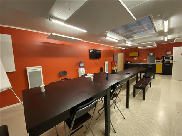 Bureau Location 59118 WAMBRECHIES