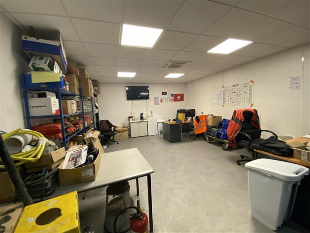 Bureau Location 59118 WAMBRECHIES