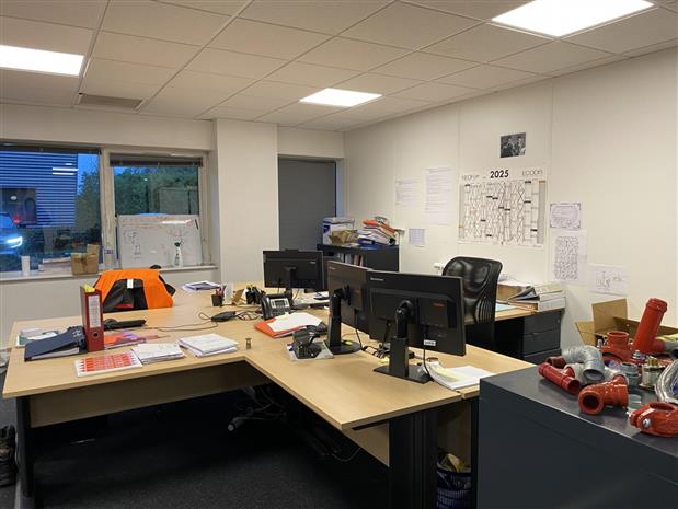 Bureau Location 59118 WAMBRECHIES