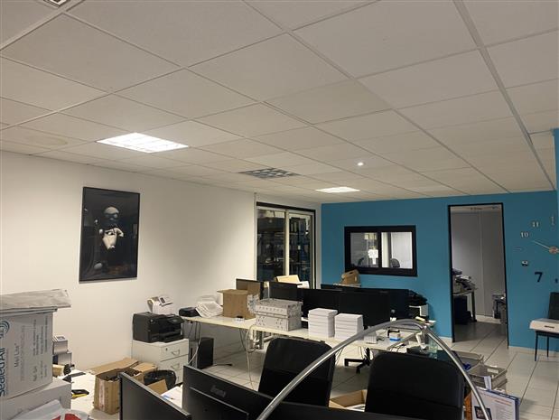 Local d'activités Location 33700 MERIGNAC