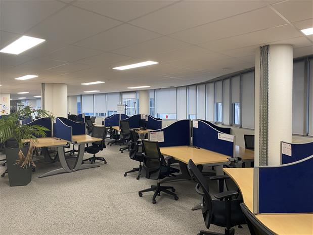 Bureau Location 33300 BORDEAUX 230 BOULEVARD GODARD