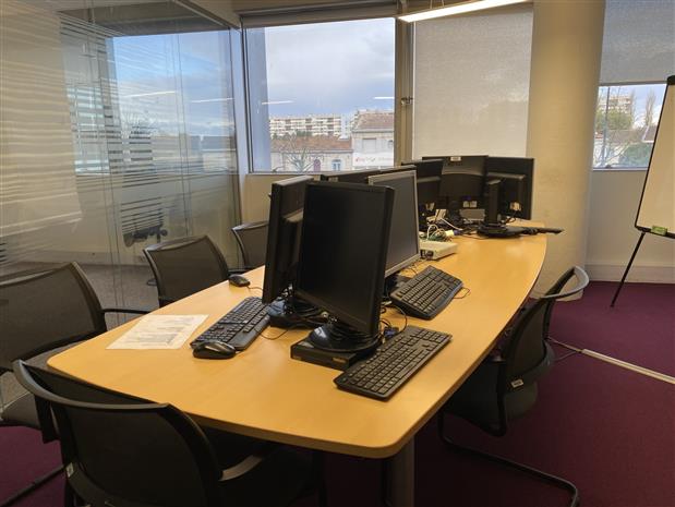 Bureau Location 33300 BORDEAUX 230 BOULEVARD GODARD