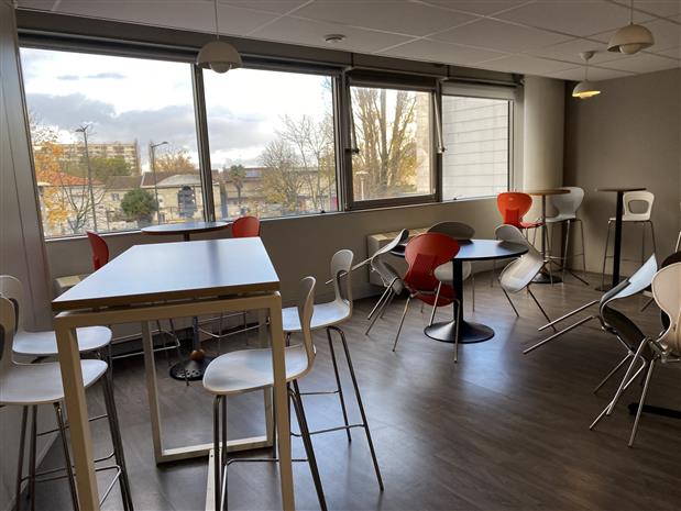 Bureau Location 33300 BORDEAUX 230 BOULEVARD GODARD