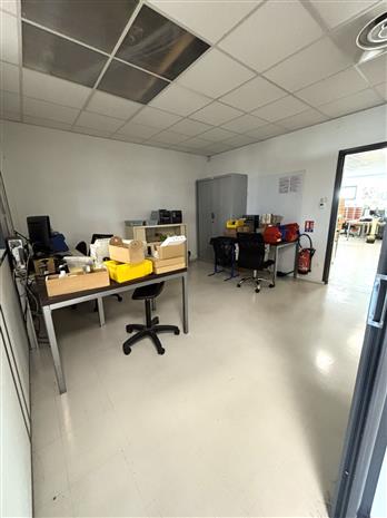 Local d'activités Location 31130 FLOURENS