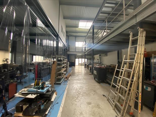 Local d'activités Vente 91280 ST PIERRE DU PERRAY