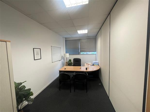 Bureau Location 33300 BORDEAUX 1 PLACE RAVEZIES