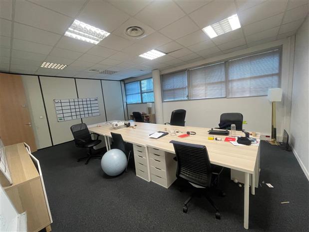 Bureau Location 33300 BORDEAUX 1 PLACE RAVEZIES