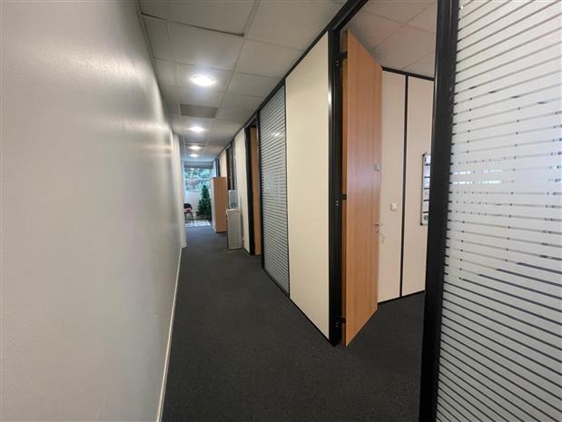 Bureau Location 33300 BORDEAUX 1 PLACE RAVEZIES