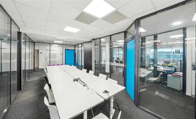 Bureau Location 33300 BORDEAUX 2 PLACE RAVEZIES