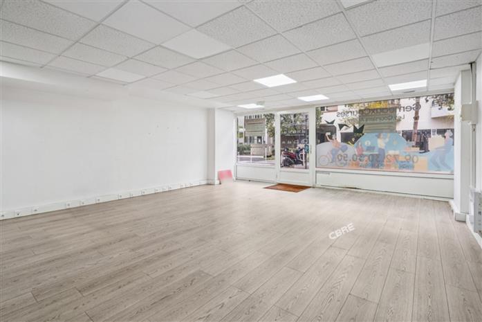 Commerce Location 92120 MONTROUGE