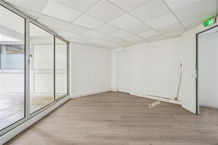 Commerce Location 92120 MONTROUGE