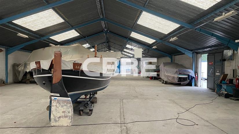 Local d'activités Location 06200 NICE